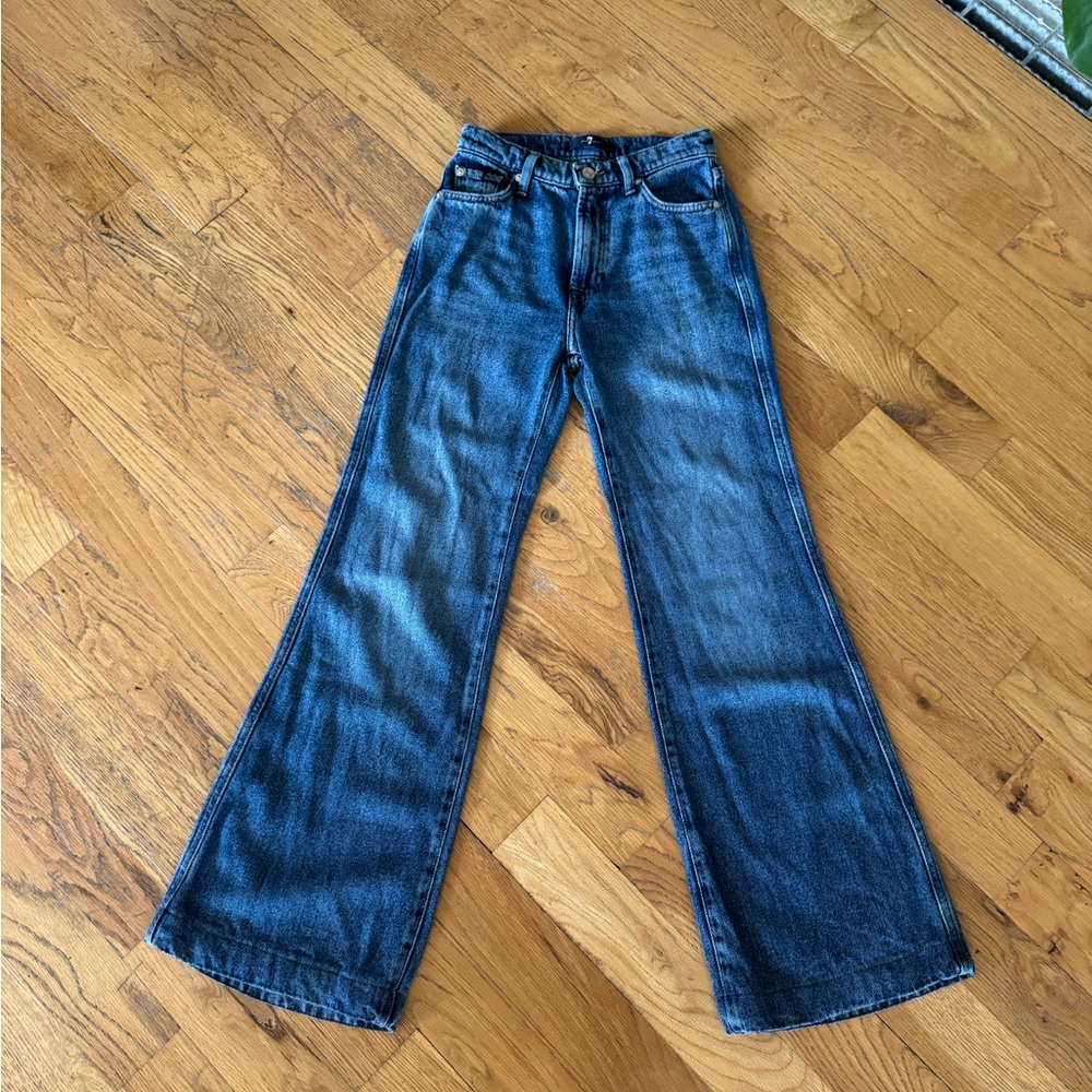 7 for all Mankind Modern Dojo Tailorless Denim Jeans 24- wide leg/flare